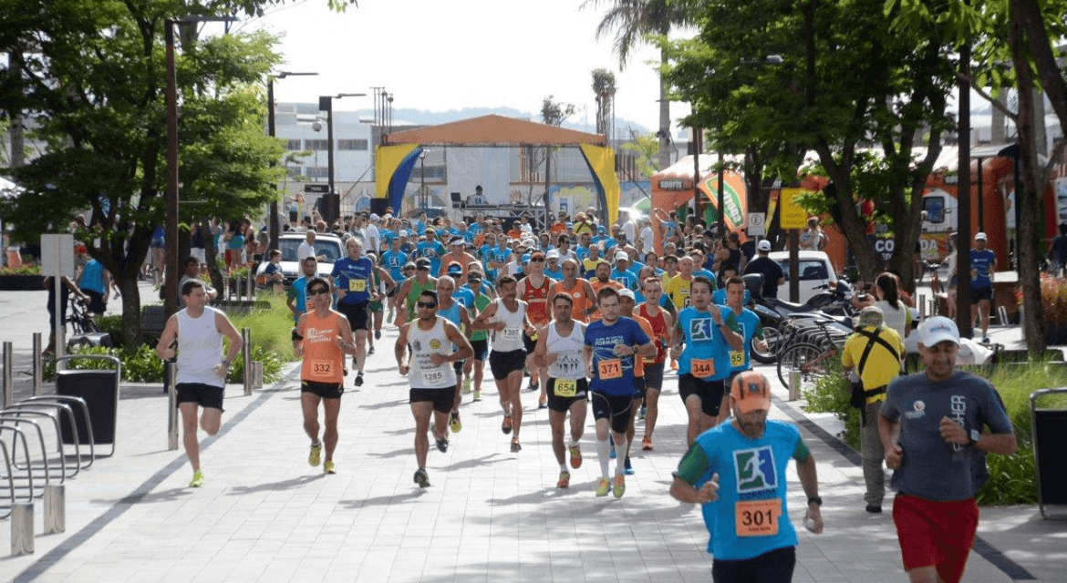 6ª EDIÇÃO DA CORRIDA PEDRA BRANCA REUNIU MAIS DE 600 ATLETAS NA PEDRA BRANCA 6ª EDIÇÃO DA CORRIDA PEDRA BRANCA REUNIU MAIS DE 600 ATLETAS NA PEDRA BRANCA